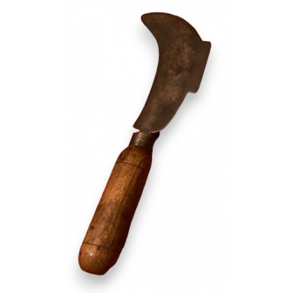 Serpette en fer et manche en bois