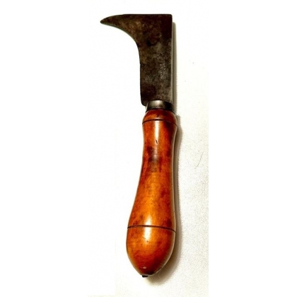 Serpette en fer et manche en bois