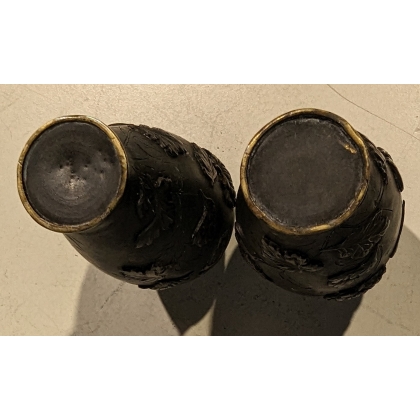 Paire de vases en bronze "Oiseaux"