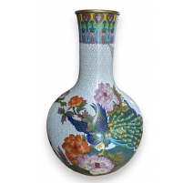 Vases cloisonné blanc à paon et fleurs