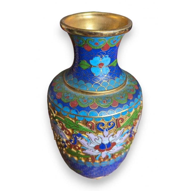 Blue cloisonné vase with a floral design