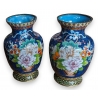 Paire de vases cloisonnés bleus à fleurs