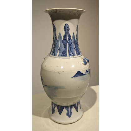 Vase en porcelaine bleu blanc décor Paysage