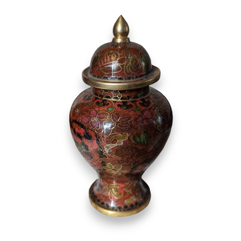 Vase couvert cloisonné aux fleurs rouge