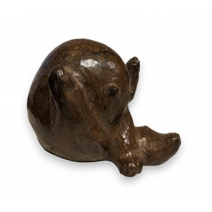 Bronze \"Blaireau en boule\" signé R.H.
