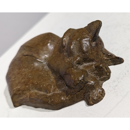 Bronze \"Renardeau endormi\" signé R. HAINARD