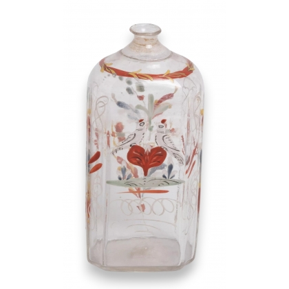"Flüeli" glass bottle with a dove design