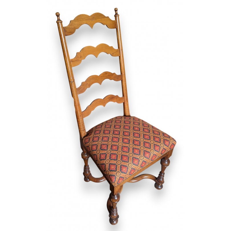 Chaise Louis XIII, en noyer