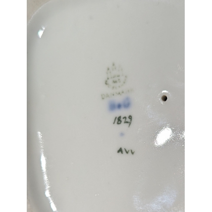Mère et enfant en porcelaine de BING & GRONDAHL