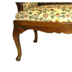 Bernese Louis XV sofa. At  Moinat SA  - Antiques and interior design