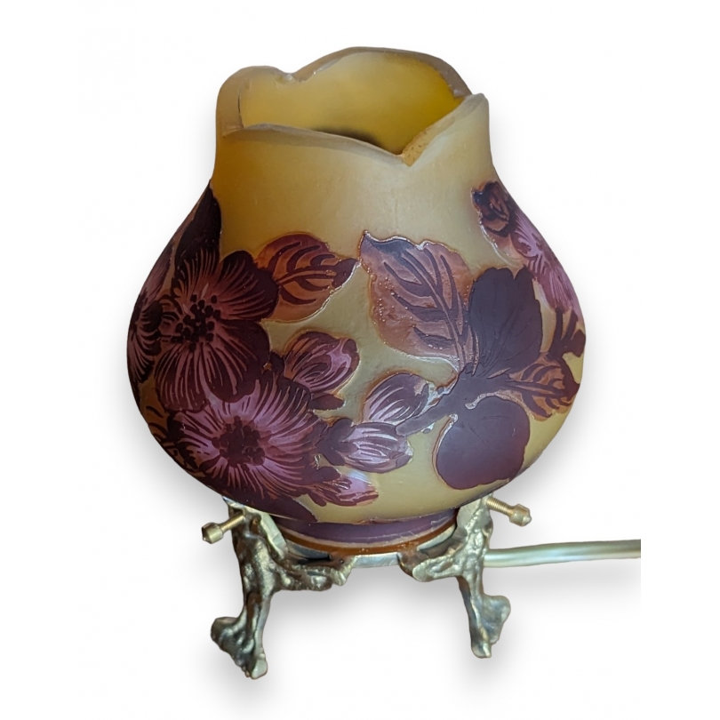 Lampe boule ouverte  style GALLÉ fleurs rouge