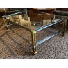 Table basse en laiton avec plateau en verre