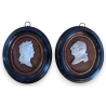 Paire de portraits en biscuit "Louis XVI"