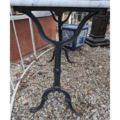 Table de bistrot plateau marbre par GODIN
