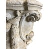 Vase baroque en pierre moullée