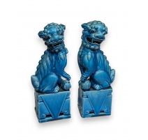 Paire de chiens de Fô en céramique bleue