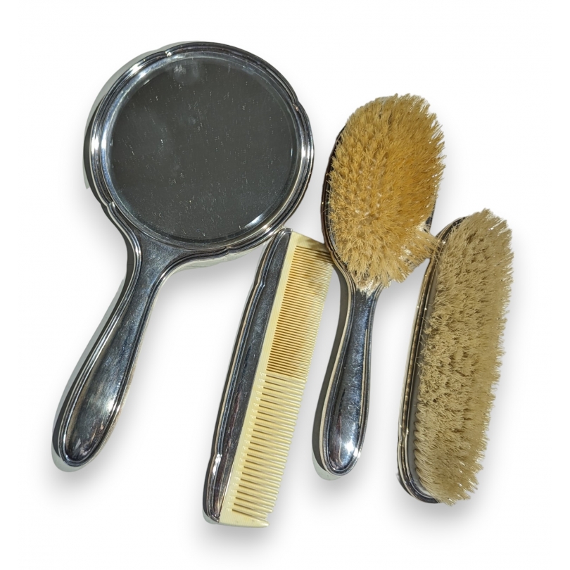 Nécessaire de toilette en argent JEZLER