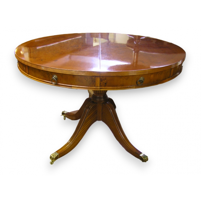 Table de salle à manger ronde en if