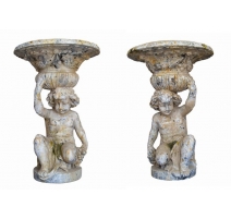 Paire de vasques au Putti en pierre reconstituée