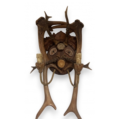 Wall light made from deer and chamois antlers