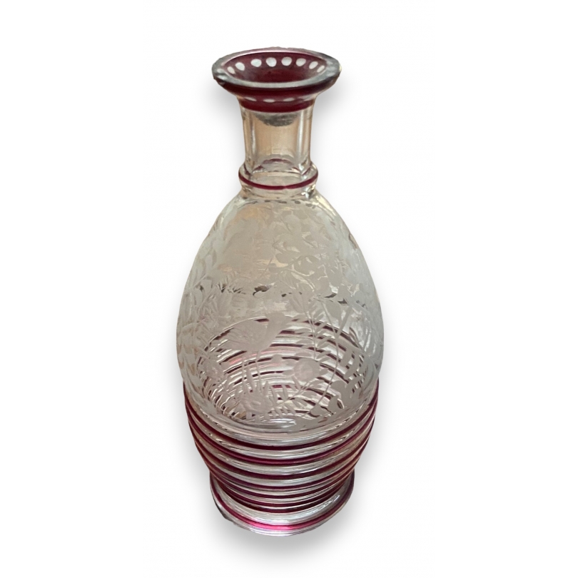 Glass carafe engraved with birds, red