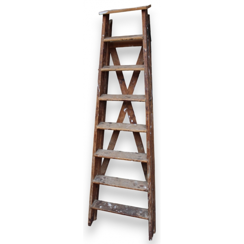 8-step stepladder