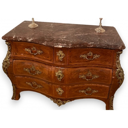 Commode Tombeau Louis XV dessus marbre