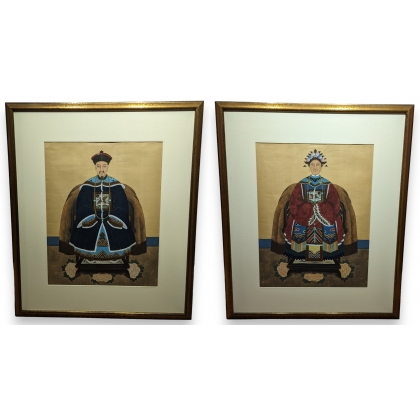 Paire de peintures sur soie \"Dignitaires\"