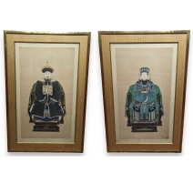 Paire de peintures sur soie "Dignitaires"