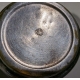 Boite ronde en métal argenté repoussé
