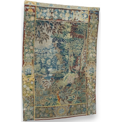Tapestry greenery, reduced in