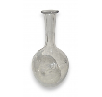 Carafe en verre gravé