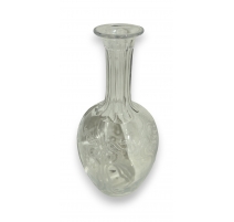 Carafe en verre gravé