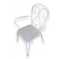Fauteuil en fer forgé blanc