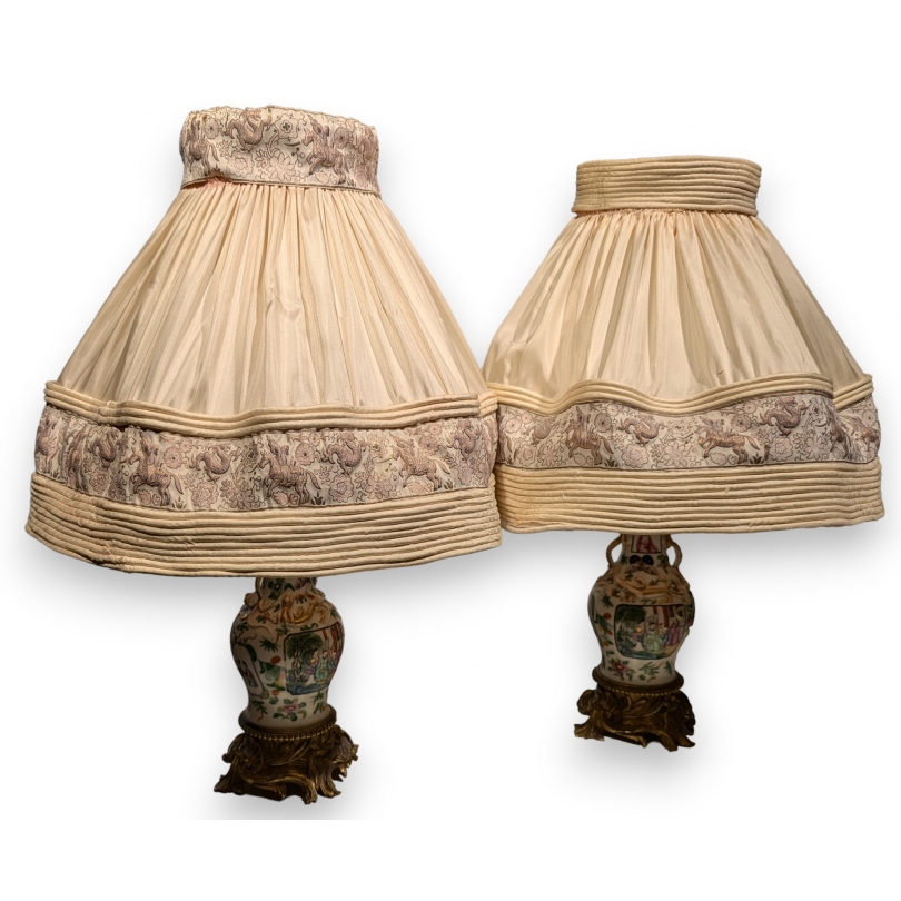 Paire de lampes en porcelaine chinoise