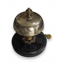 Cloche d'hôtel en laition et méta