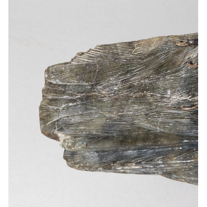 Hibou en labradorite signé EB