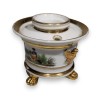 Encrier en porcelaine doré