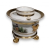 Encrier en porcelaine doré