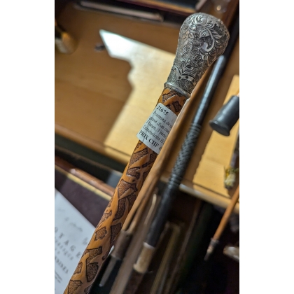 Canne pommeau en argent gravé d'un coeur