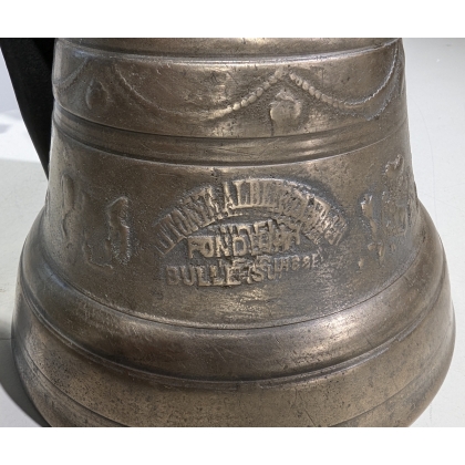 Cloche marquée VITTONE ALBERTANO & Cie BULLE