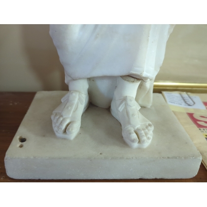  Statue en marbre blanc, tête d'époque sur  Moinat SA  - Antiquités décoration