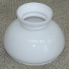 Abat-jour en opaline blanche