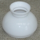 Abat-jour en opaline blanche
