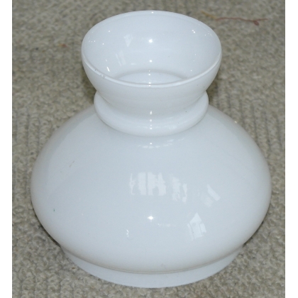 Abat-jour en opaline blanche