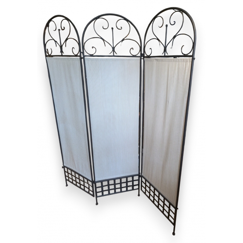 3-panel screen made of iron and fabric
