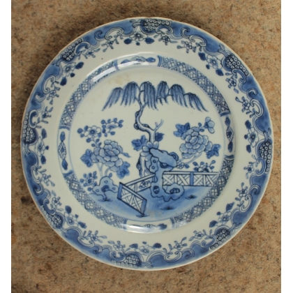 Assiette en porcelaine chinoise bleu et blanc