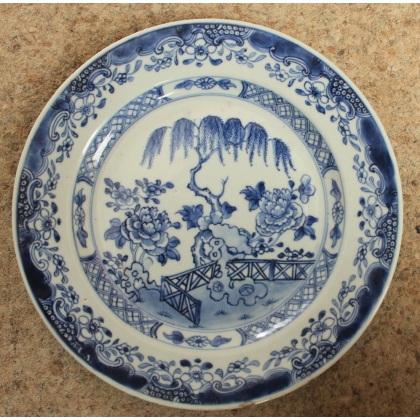 Assiette en porcelaine chinoise bleu et blanc