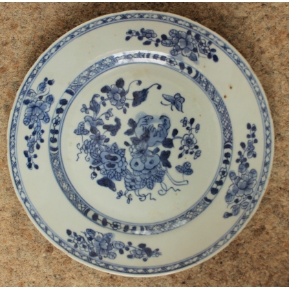 Assiette en porcelaine bleu blanc