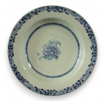 Assiette en porcelaine chinoise bleu et blanc